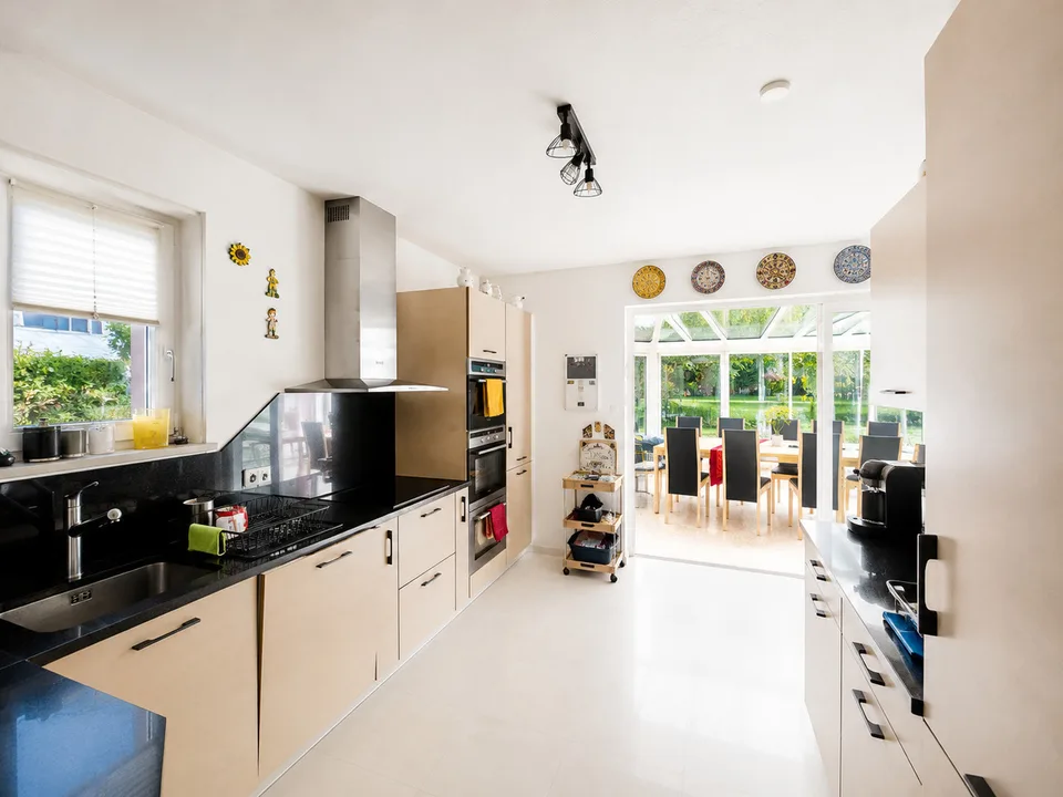 AUSGEZEICHNETE IMMOBILIE - SCHÖNES GRUNDSTÜCK - 1.751 m² - ZU ERGREIFEN