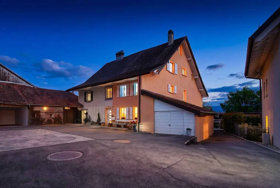 Off Market Casa di villaggio atipica a Sullens