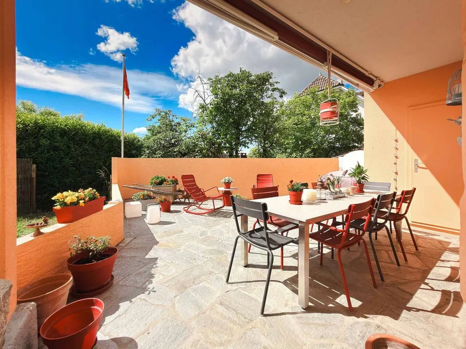 Off Market Casa di villaggio atipica a Sullens