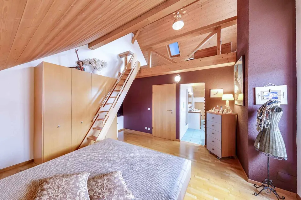 Off Market Casa di villaggio atipica a Sullens