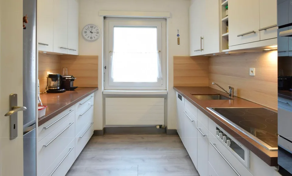 Vie familiale : Appartement rénové de 5,5 pièces dans un emplacement de choix à Zollikerberg.