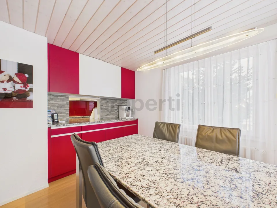 Geräumiges 7-Zimmer-Mehrfamilienhaus im Kurort Oberiberg