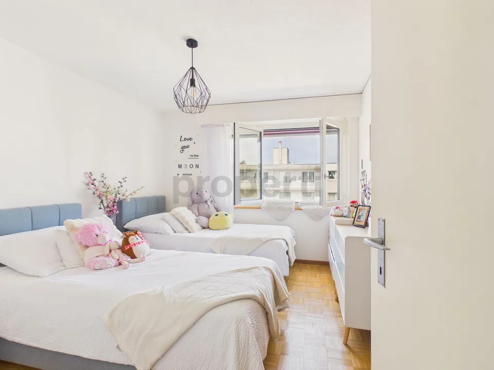 Appartement lumineux de 5,5 pièces avec balcon, Tafers