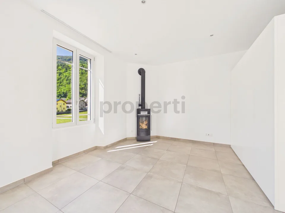 Elegante multiplex-house 10.5 locali con balcone, Acquarossa
