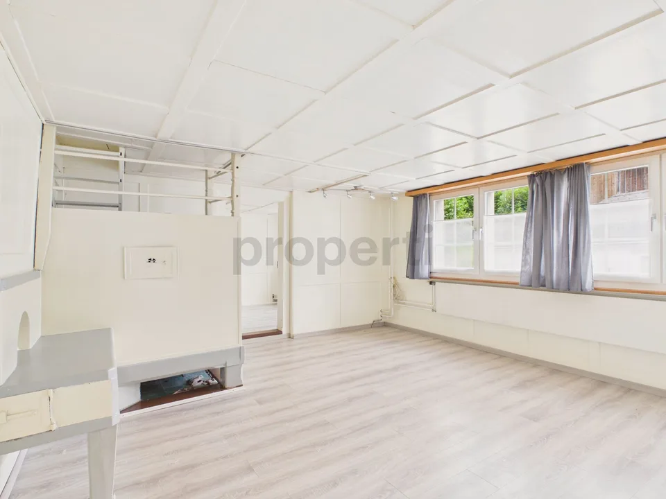 Maison unifamiliale historique avec un potentiel polyvalent à Glarus Süd