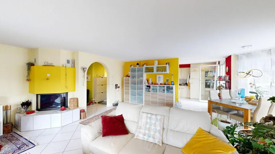 Schöne Maisonette Wohnung 189m² in Strengelbach