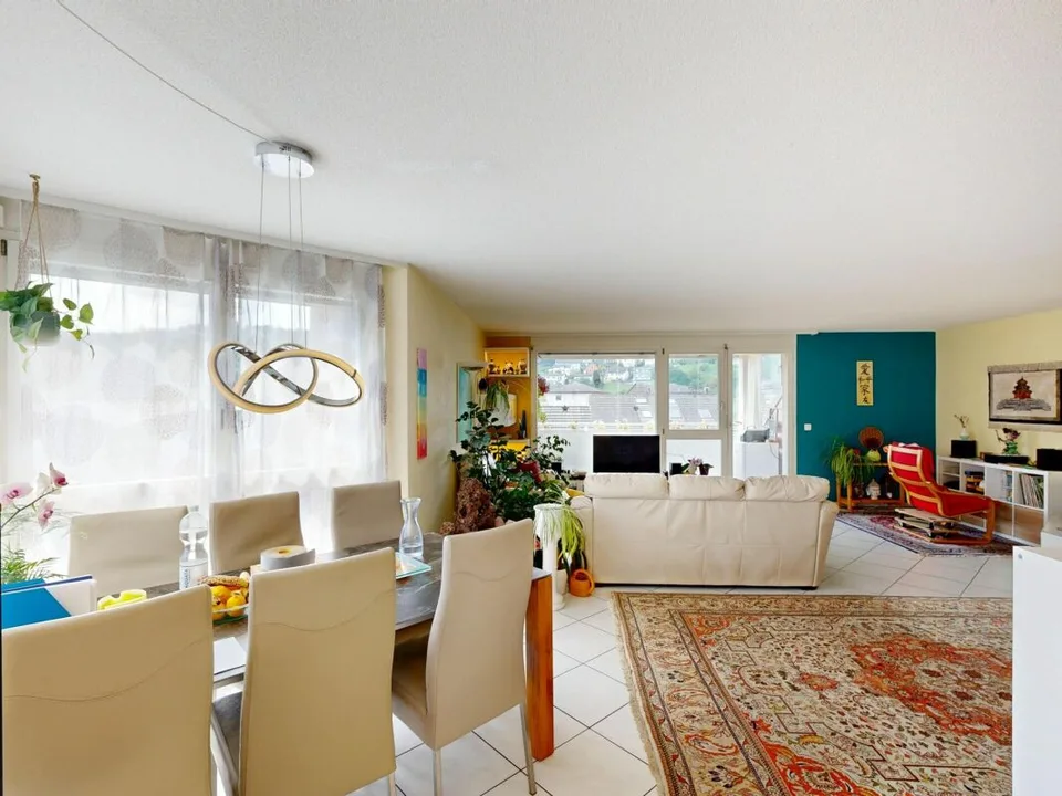 Schöne Maisonette Wohnung 189m² in Strengelbach