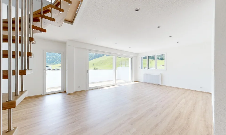 Einfamilienhaus mit über 260 m² Nutzfläche und grosser Garage