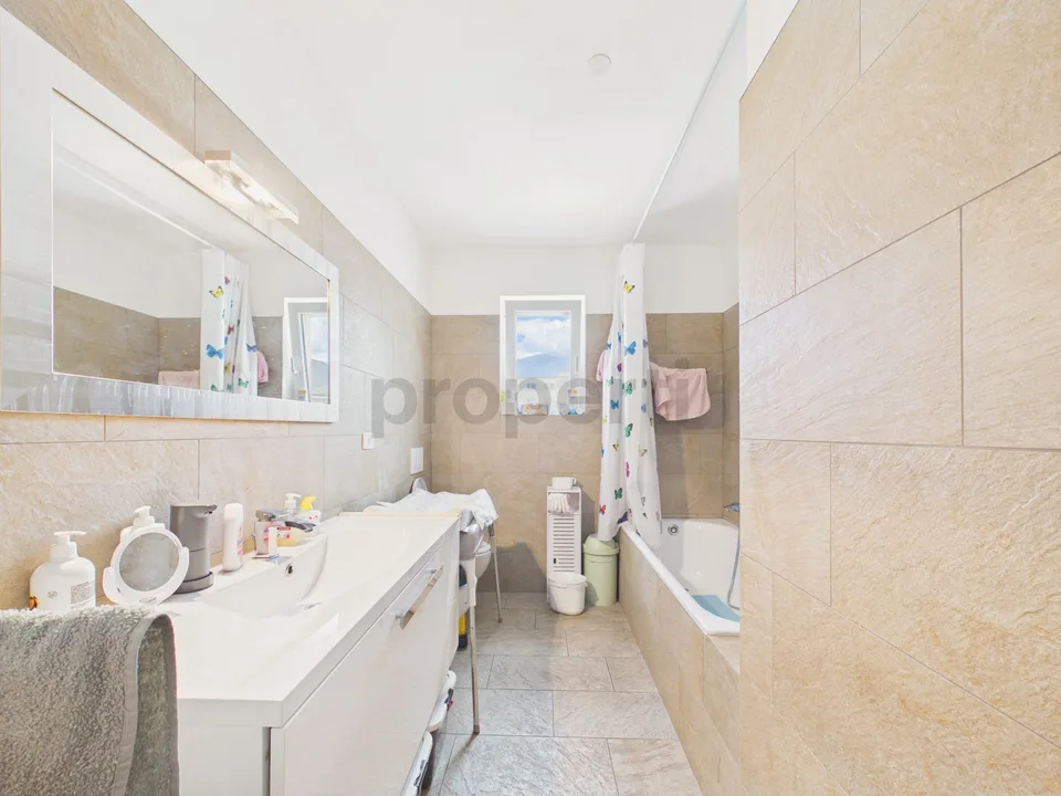 Elegant 4.5-room apartment in Bellinzona with 30 sqm terrace
