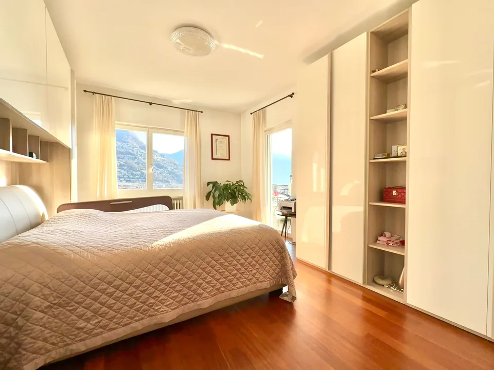 Sonnige Villa mit atemberaubendem Blick