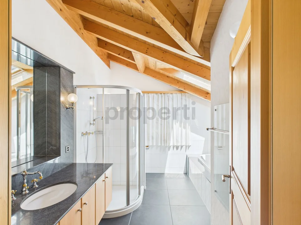 Luxueuse et élégante penthouse de 6,5 pièces à Meiringen