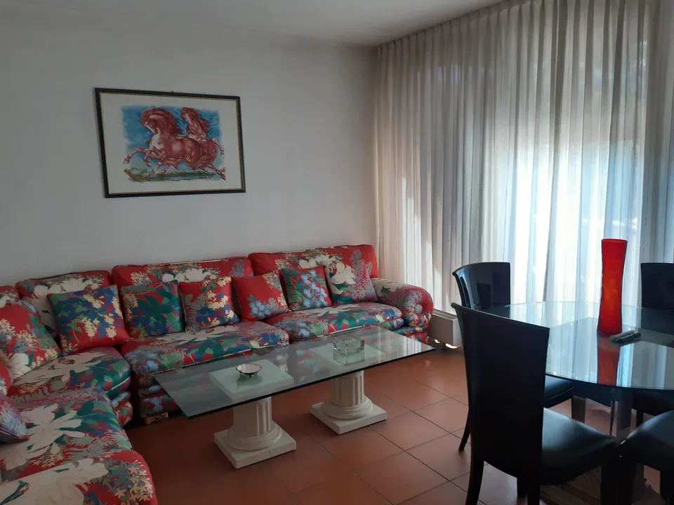 Appartement attrayant de 2,5 pièces avec balcon à Agno