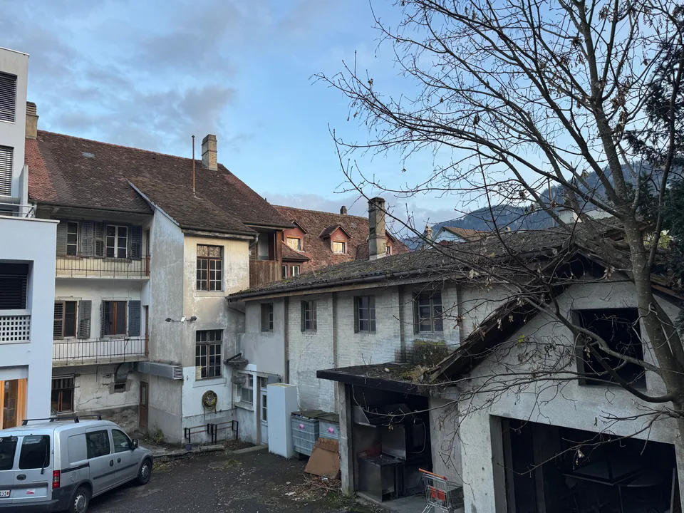 Gebäude zu renovieren - Renovierungsprojekt und Genehmigung in Kraft - hohes Ertragspotenzial