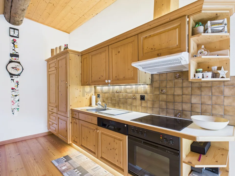 Tradition trifft Komfort: 2.5 Zimmer Zweitwohnung in Nufenen  naturverbunden und doch modern