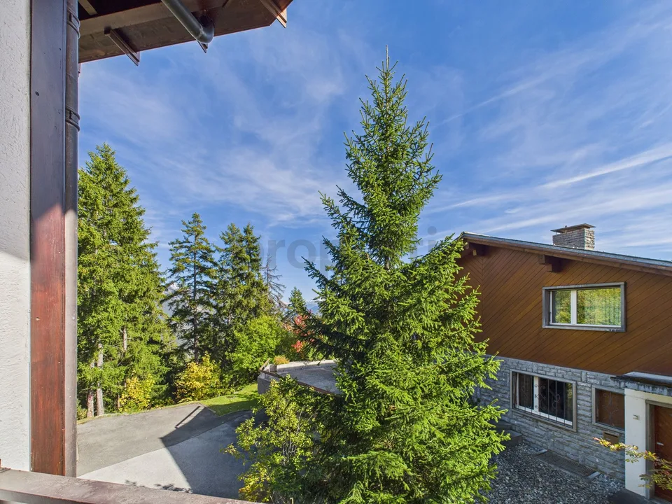 Eine geräumige 4.5 mit großem Renovierungspotenzial in Crans-Montana
