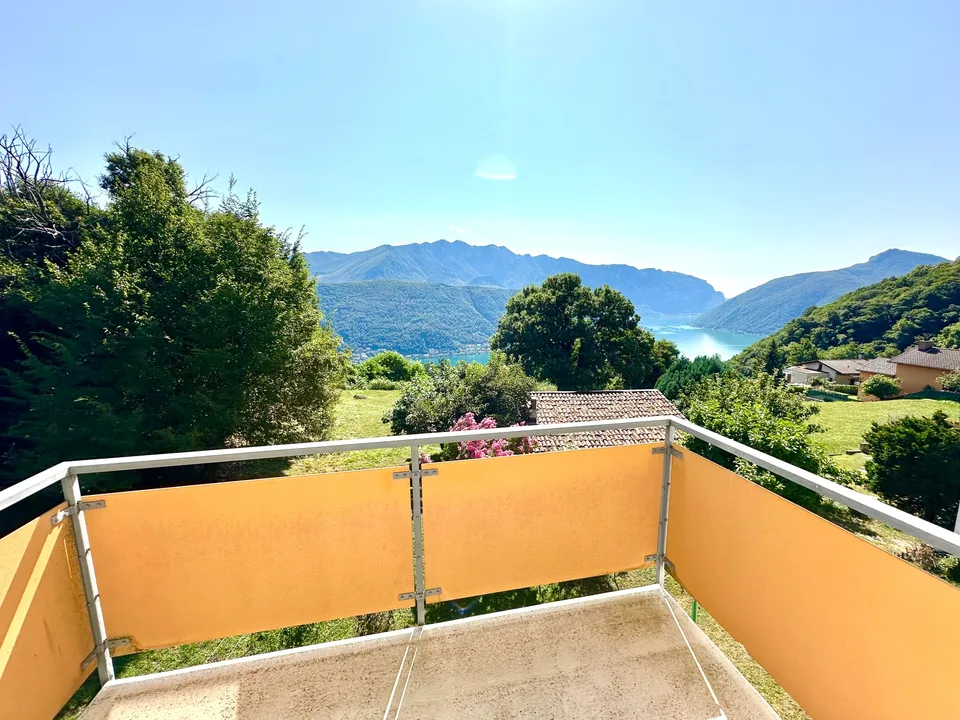 Elegante 3,5-Zimmer-Penthouse mit Blick auf den Luganersee