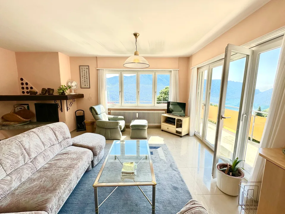 Elegante 3,5-Zimmer-Penthouse mit Blick auf den Luganersee