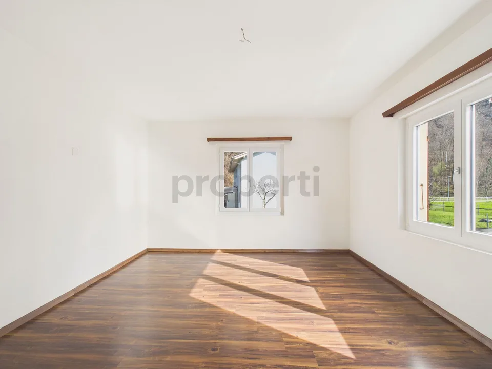 Elegantes Einfamilienhaus mit 4,5 Zimmern und Blick auf die Berge in Pollegio