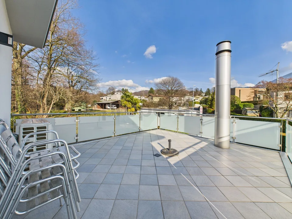 Moderne unabhängige Villa mit 8 Zimmern und großzügigem Parkplatz, Cadempino