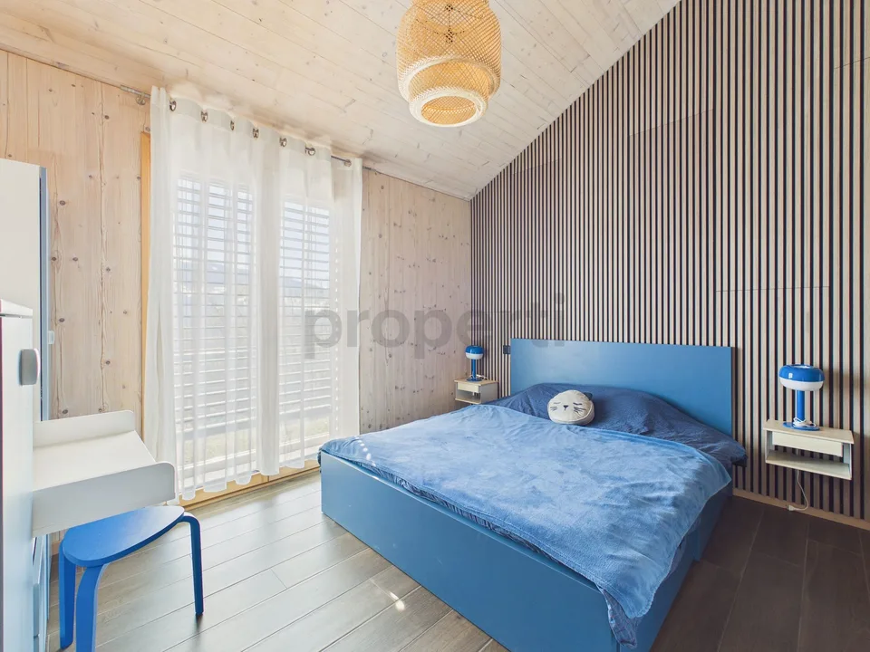 Modern 5.5-room terraced house with parking, Lens