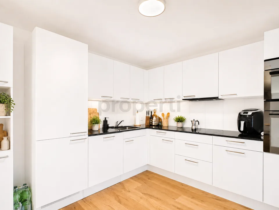 Renovierte 3.5-Zimmer-Wohnung mit privatem Gartensitzplatz und moderner Ausstattung