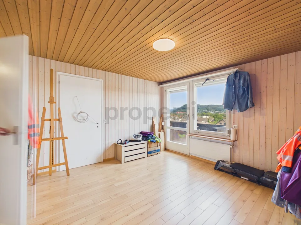 Charmantes Haus im Chalet-Stil, von Natur umgeben und mit schöner Aussicht