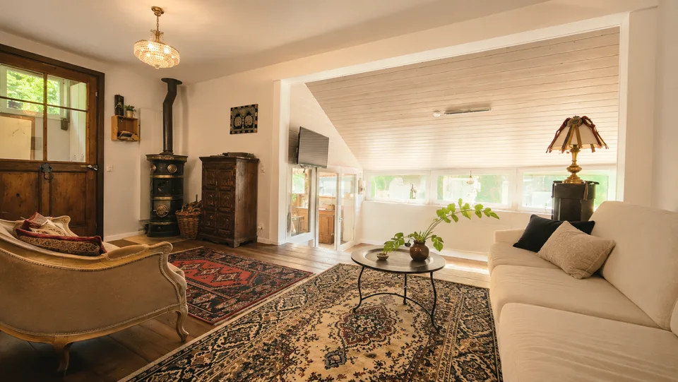 Maison atypique de charme dans un environnement résidentiel recherché
