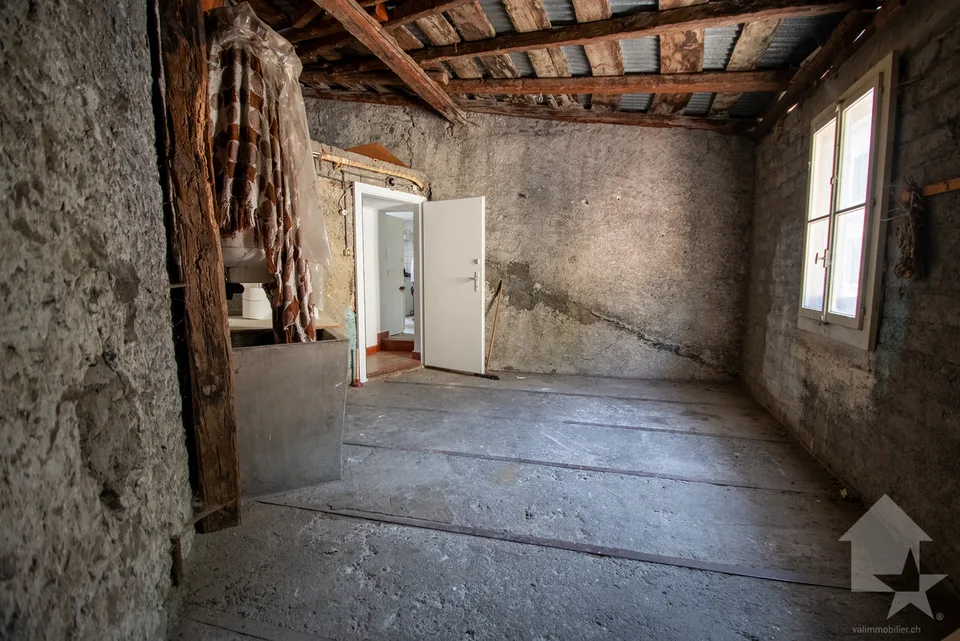 Immeuble à rénover de 3 appartements au coeur de Martigny