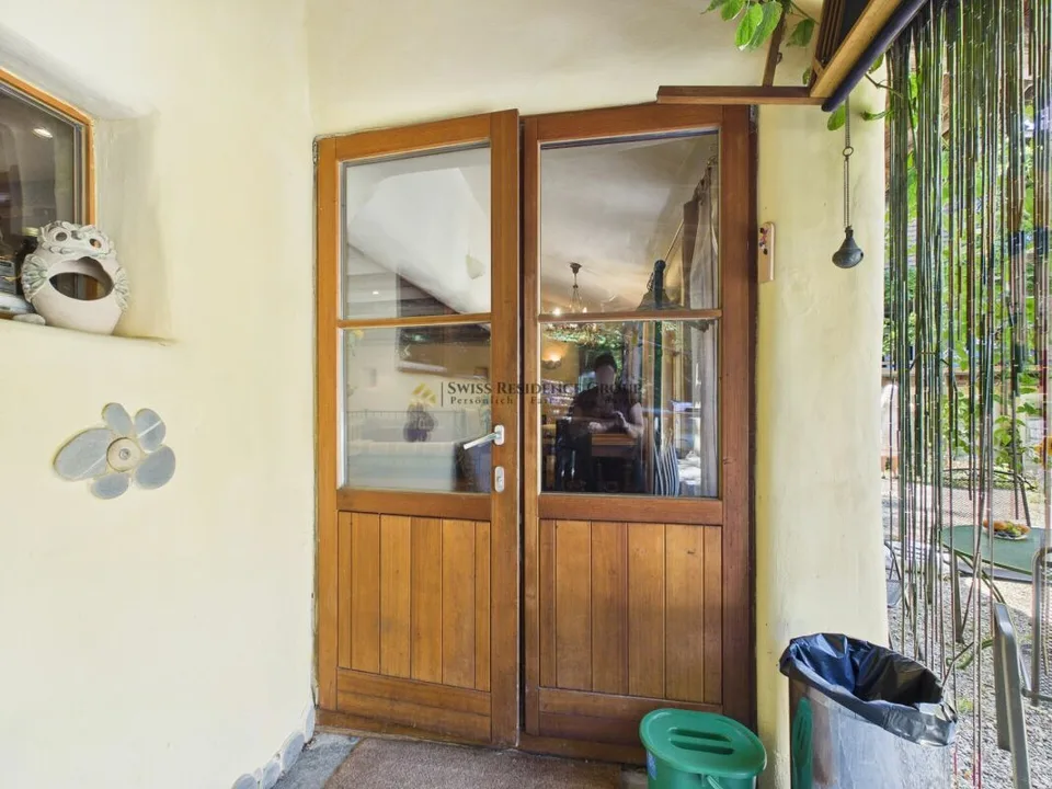 Vivere in una casa di argilla sull'Uetliberg