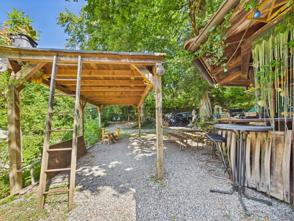 Vivere in una casa di argilla sull'Uetliberg