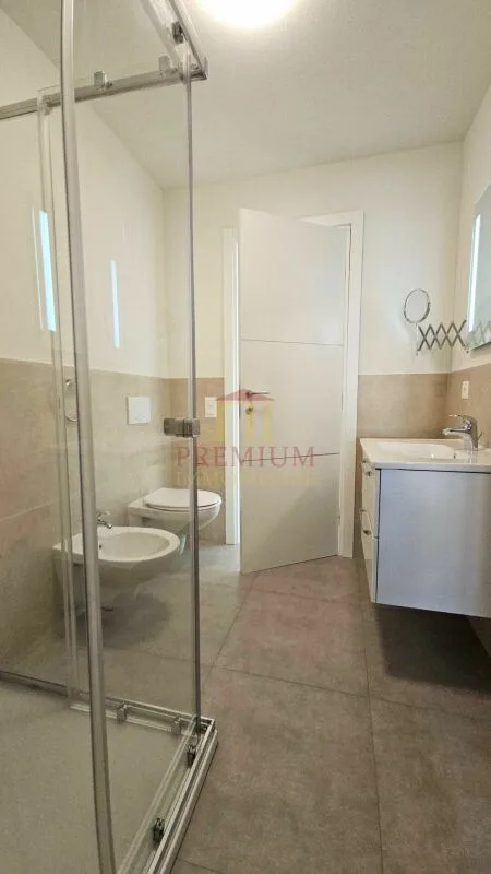 AMPIO 4.5 LOCALI IN AFFITTO