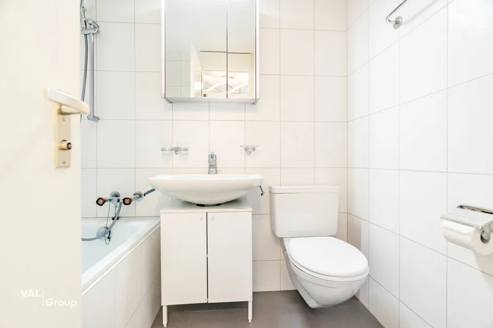 Kompakt, hell, gut gelegen: Studio mit Balkon und Keller