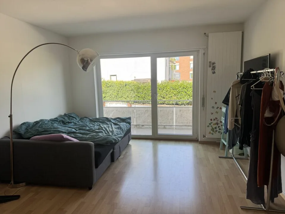 Grosszügige 4.5-Zimmer-Wohnung mit direktem Zugang zum See