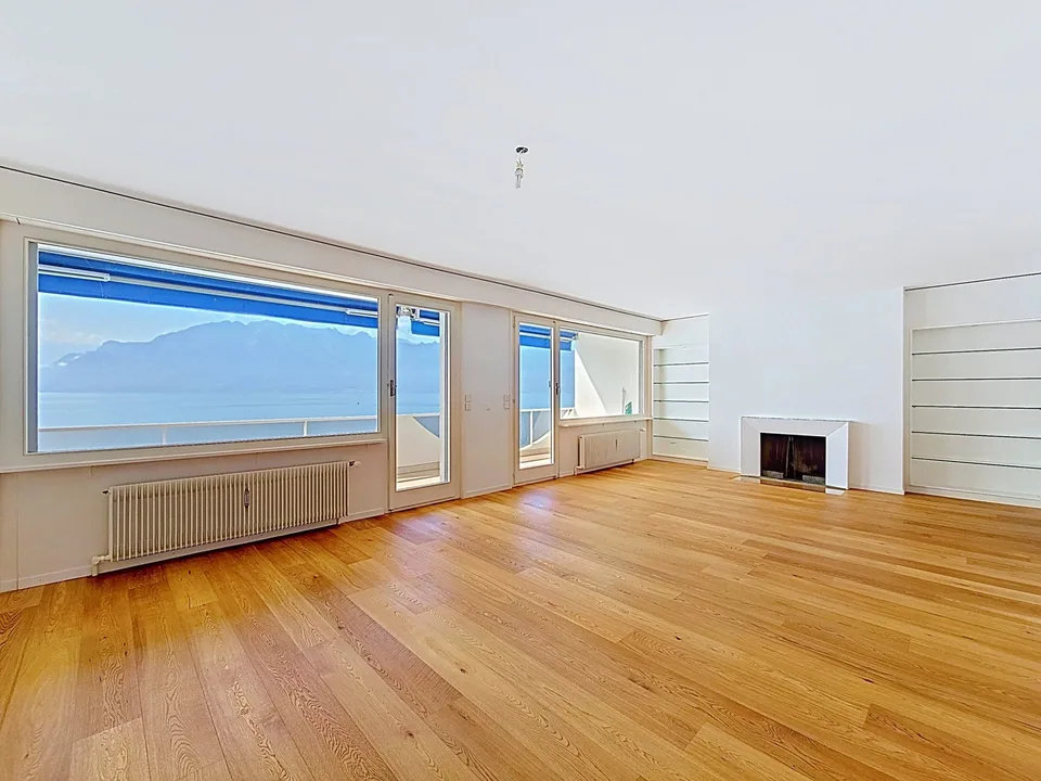 Splendide appartement rénové avec place d'amarrage dans port privé