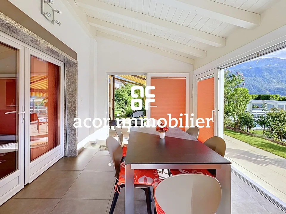 Plan-Conthey - Villa indipendente di 7½ locali con piscina