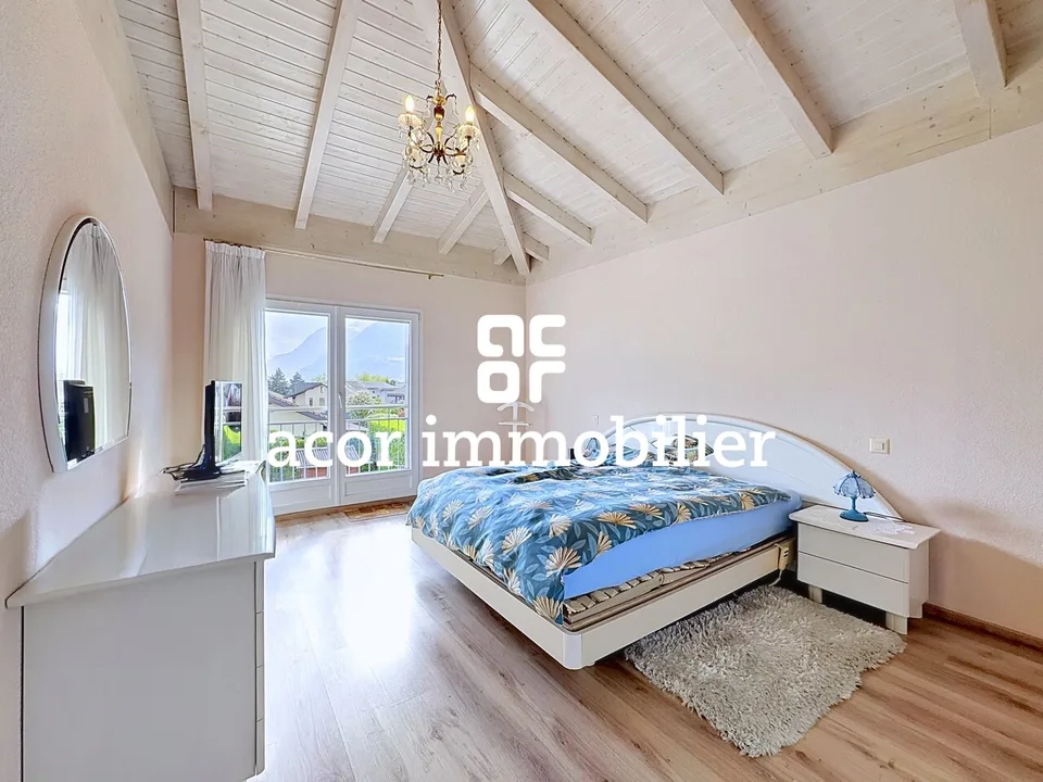 Plan-Conthey - Villa indipendente di 7½ locali con piscina