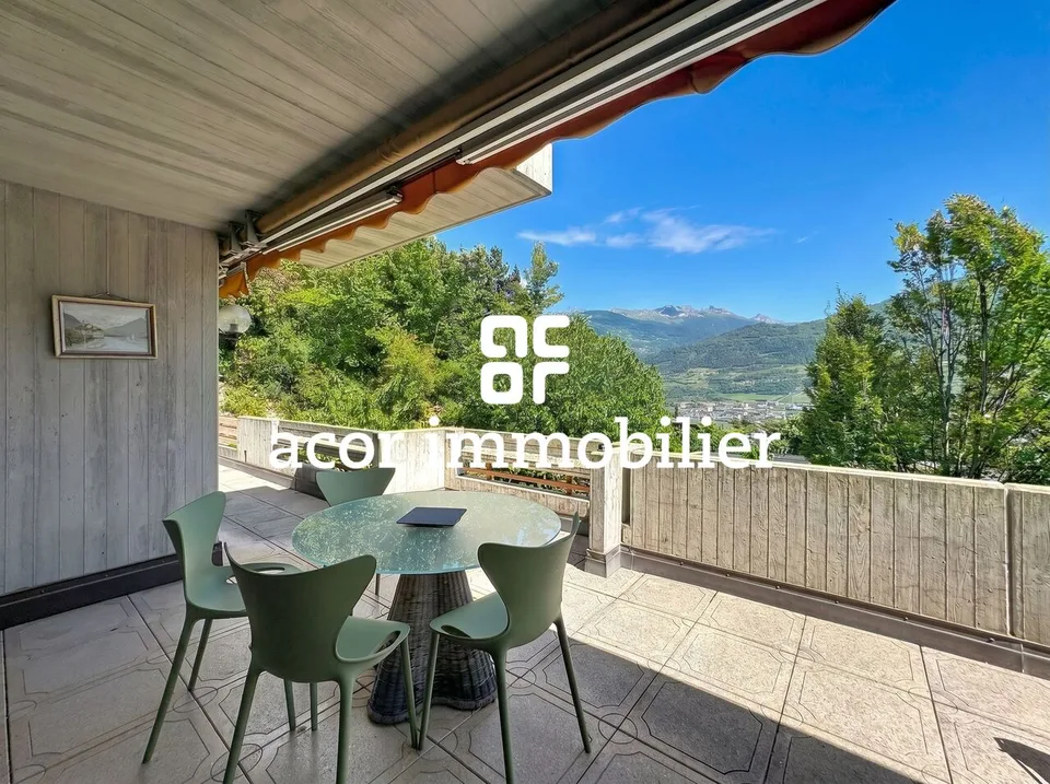 Sion - Exceptional Apartment in Gravelone