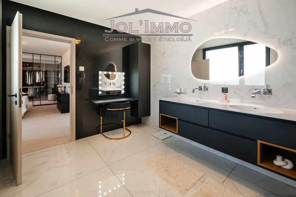 Villa de Luxe à Courfaivre de 5.5 Pièces