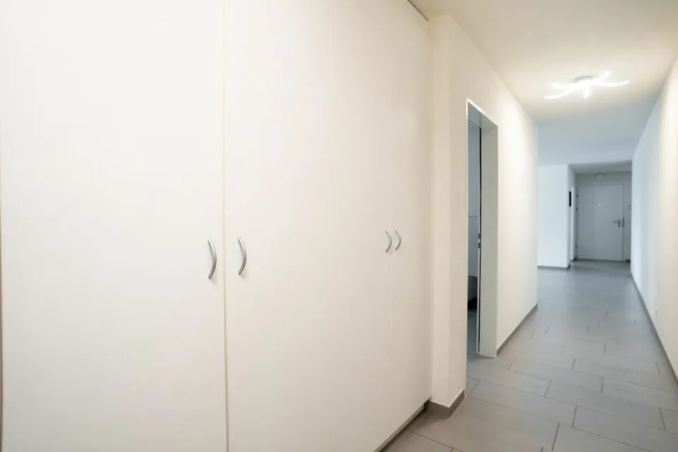 STILVOLLE 5.5 ZIMMER TERRASSENWOHNUNG MIT 67 M2 TERRASSE