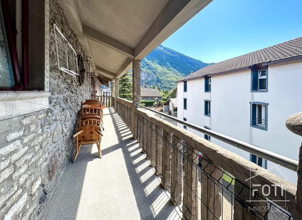 Immeuble de 3 logements loués au rendement de 4,26% garanti et potentiel à 4,93%