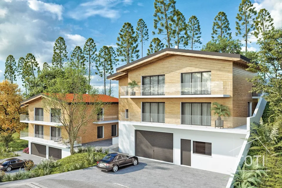 Appartement de 4,5 pièces aux combles avec sous-sol et garage double.