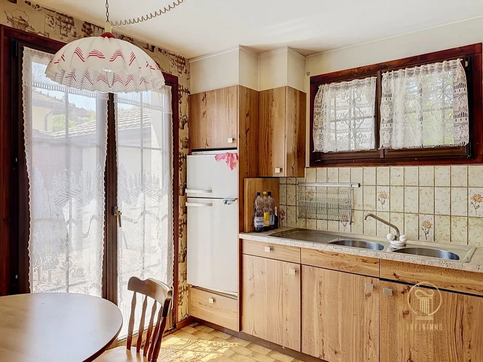 LE MONT-SUR-LAUSANNE - maison jumelle à vendre avec jardin et garage-box