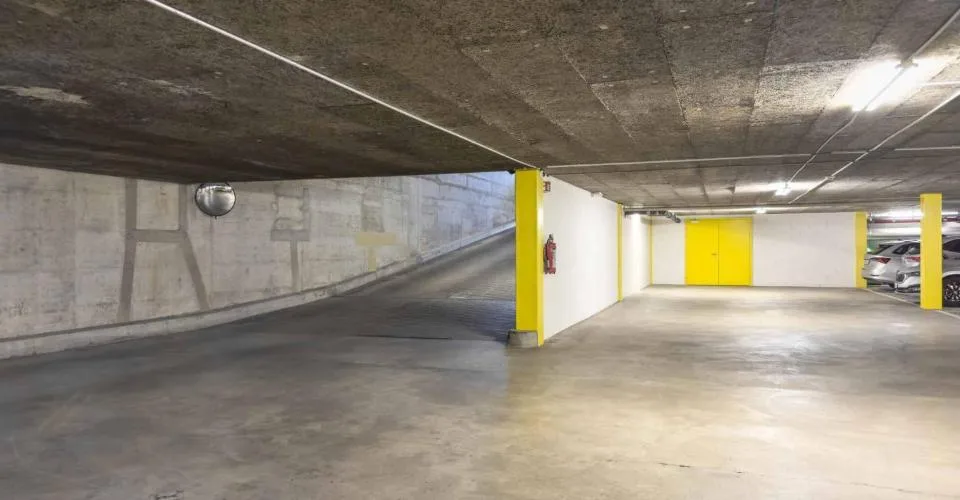 Versatile surface of 47 m² – Chemin du Château-Bloch 10