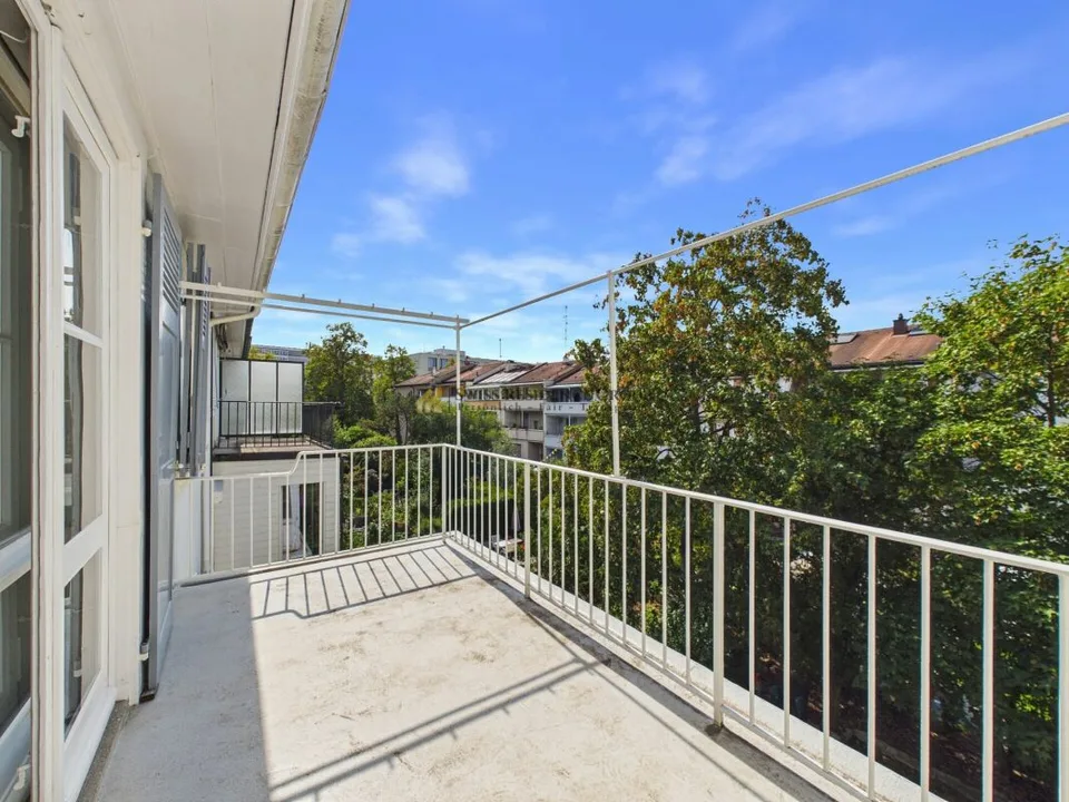 7.5-Zimmer-Einfamilienhaus in Basel - Charakter, Raum und privater Garten