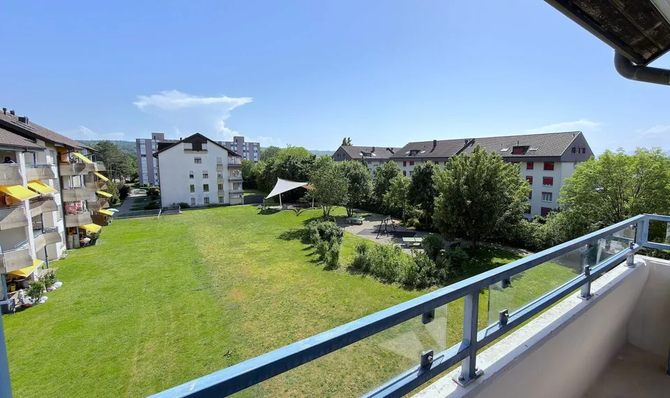 Grosse Sanierte 5.0 Maisonette Wohnung mit Balkon in einer ruhiger Lage Solothurn