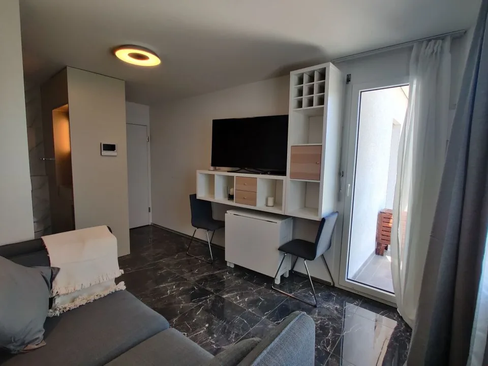 Exklusives Studio mit Balkon