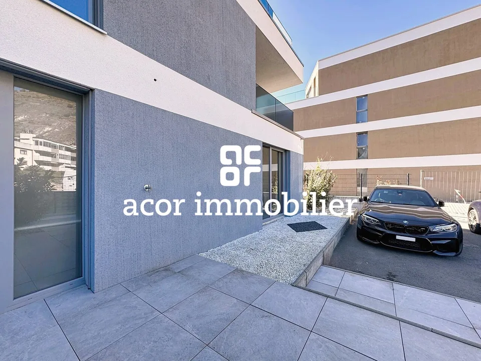 Sion ouest - Appartement 2½ indépendant avec grande terrasse