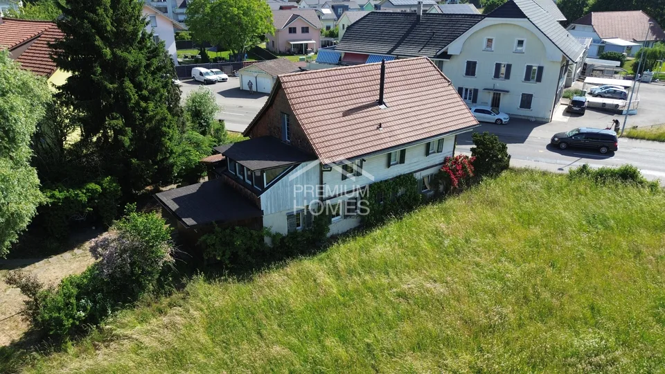 Grosszügiges Wohnen auf zwei Ebenen!
