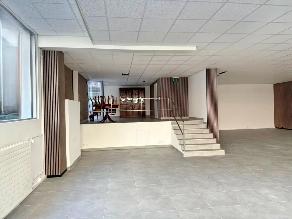 Commercial arcade, sale as a company or in a personal name