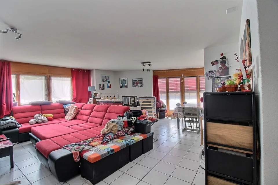 6012M-Casa di villaggio con 3 appartamenti nel cuore di Riddes